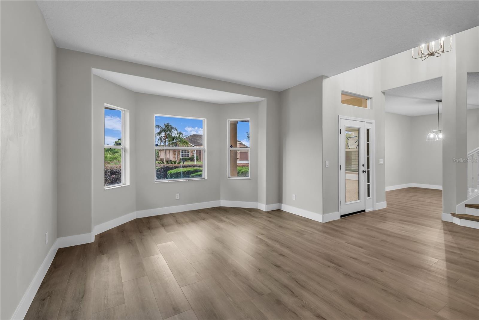 Image 12 of 52 For 2640 Grove View Drive