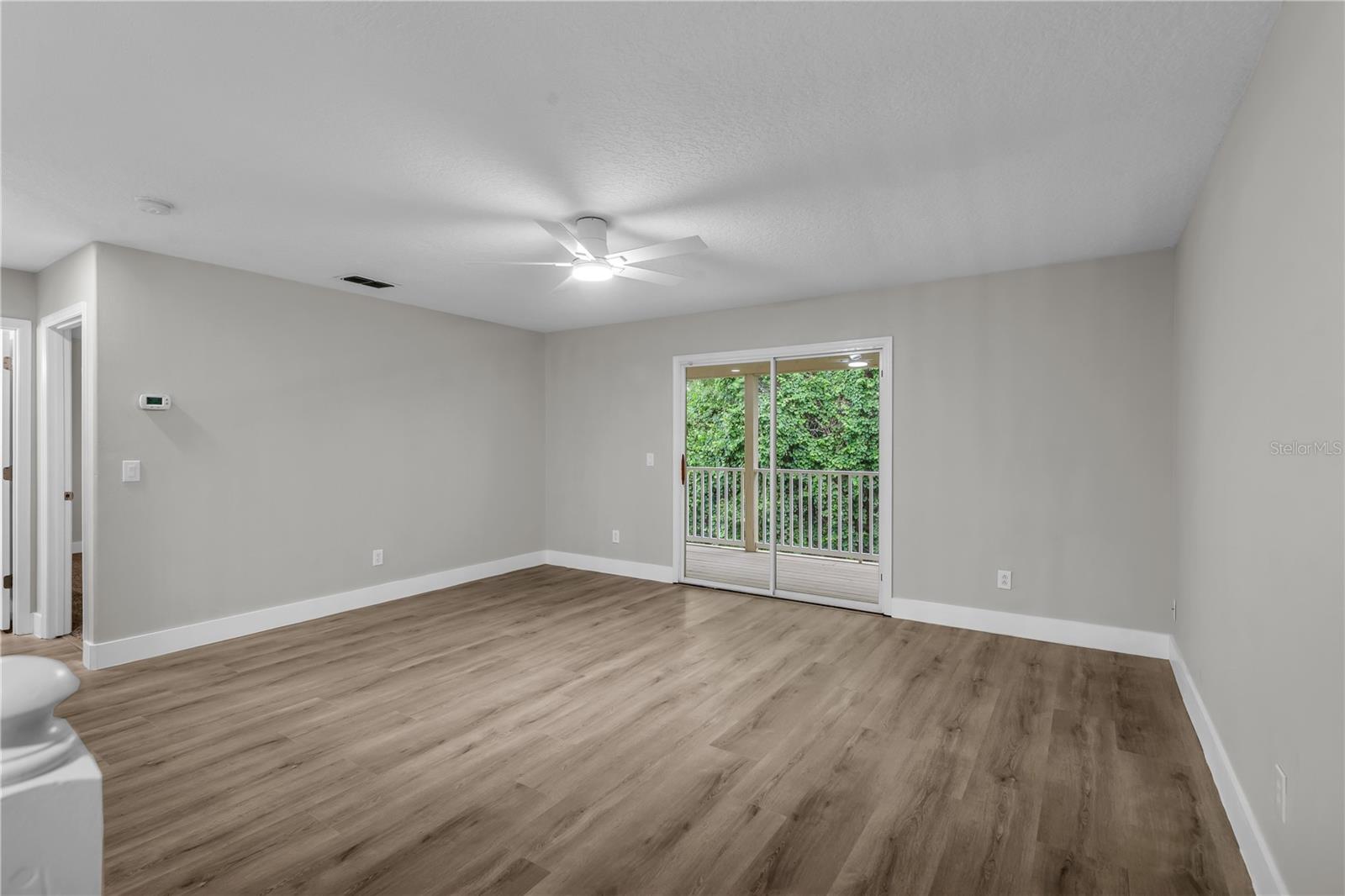 Image 23 of 52 For 2640 Grove View Drive