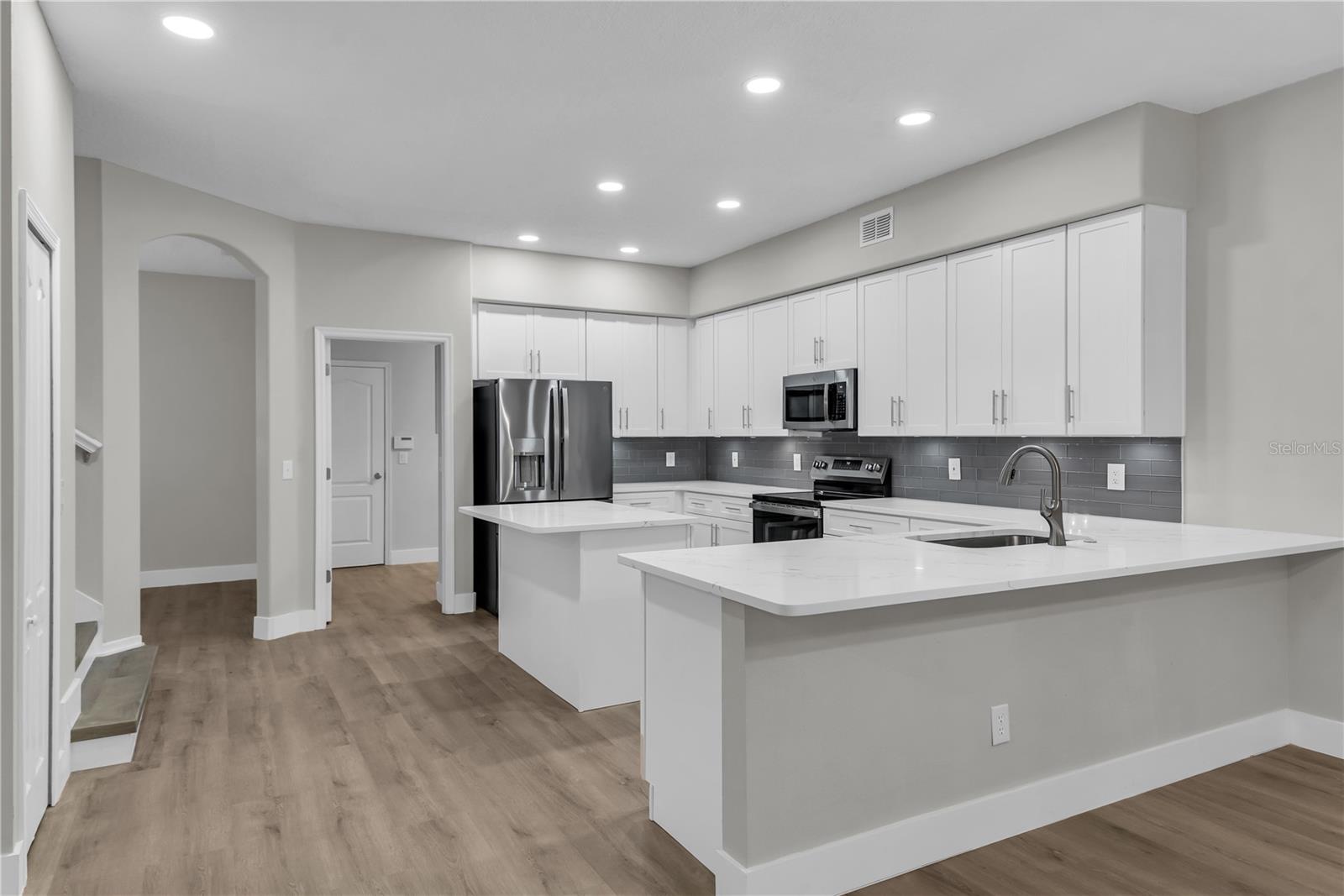 Image 4 of 52 For 2640 Grove View Drive