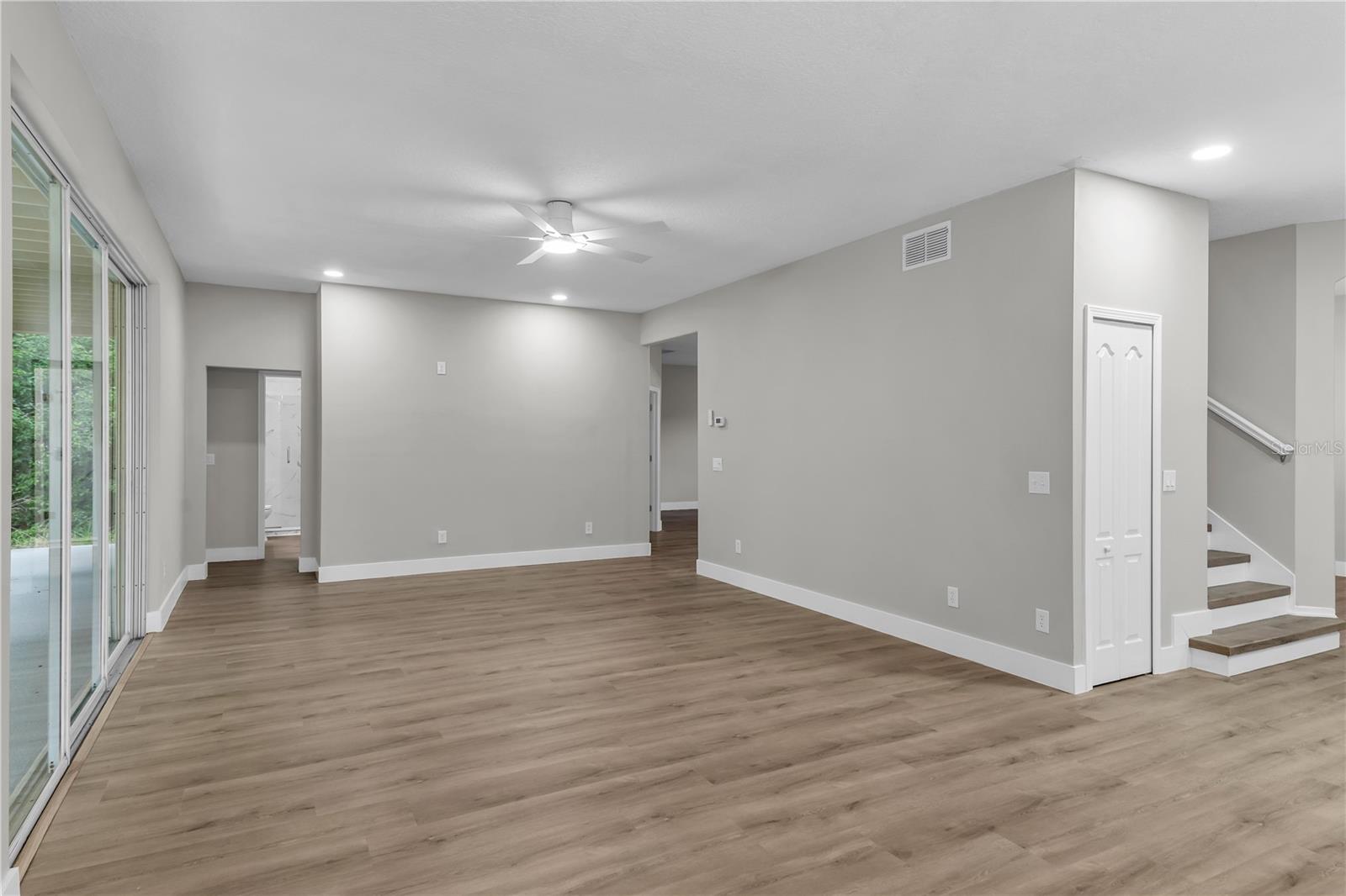 Image 9 of 52 For 2640 Grove View Drive