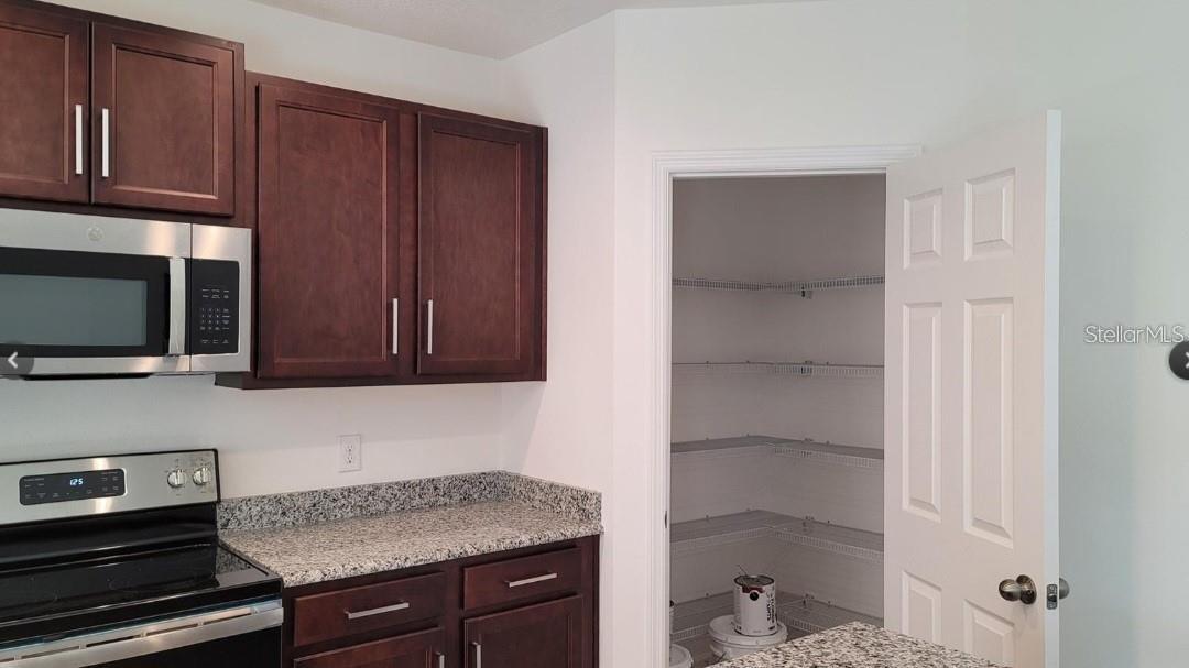 Image 3 of 9 For 1079 Chase Austin Way