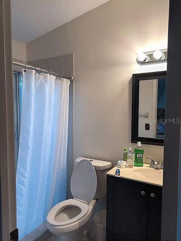 Image 17 of 21 For 5366 Royal Palm Avenue 5366