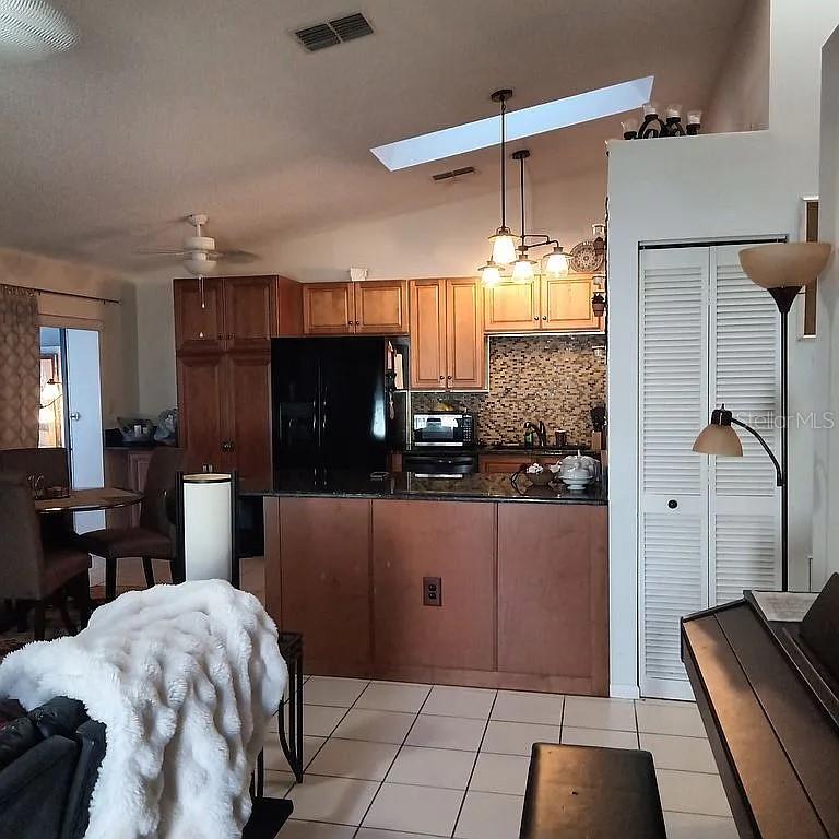 Image 8 of 21 For 5366 Royal Palm Avenue 5366