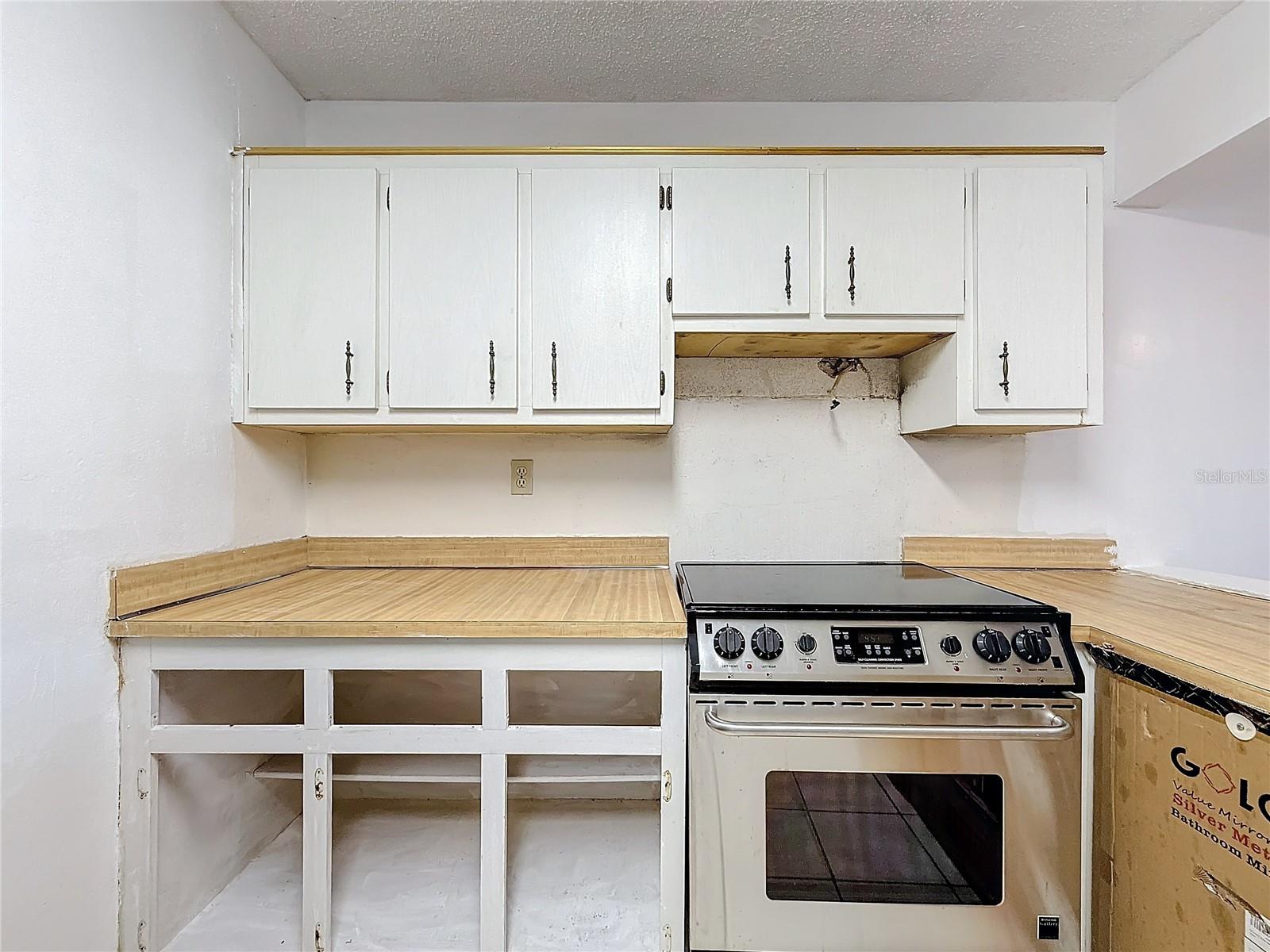 Image 20 of 23 For 2850 Somerset Drive 204l