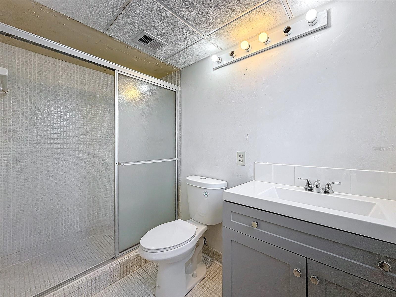 Image 5 of 23 For 2850 Somerset Drive 204l