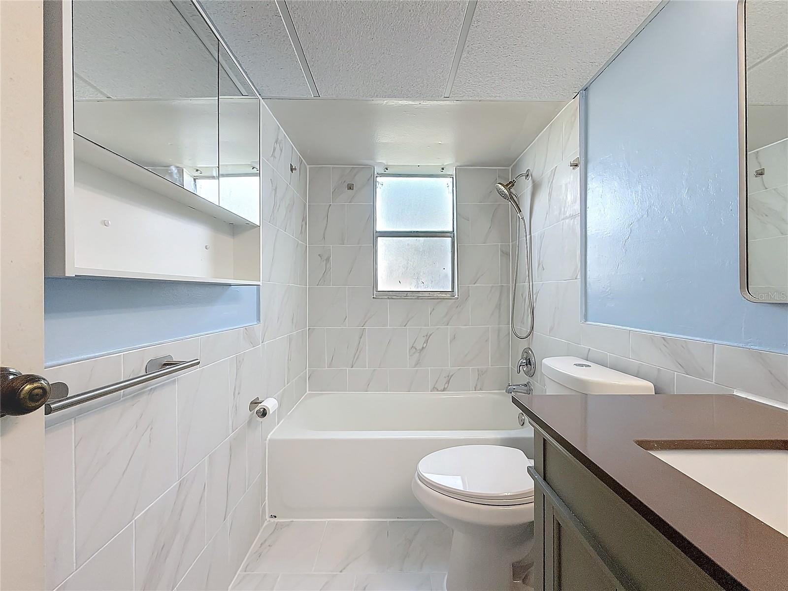 Image 7 of 23 For 2850 Somerset Drive 204l