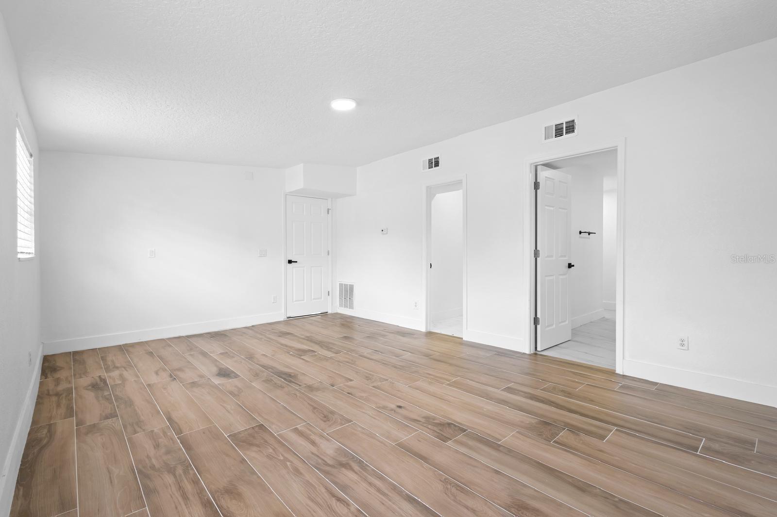 Image 27 of 31 For 1511 Horatio Avenue