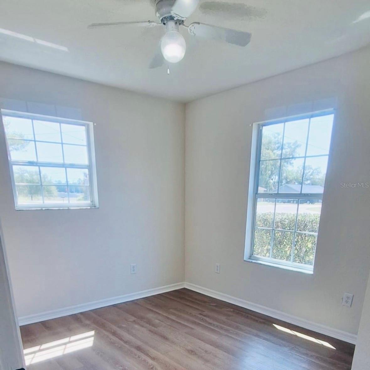 Image 16 of 19 For 305 31st Street