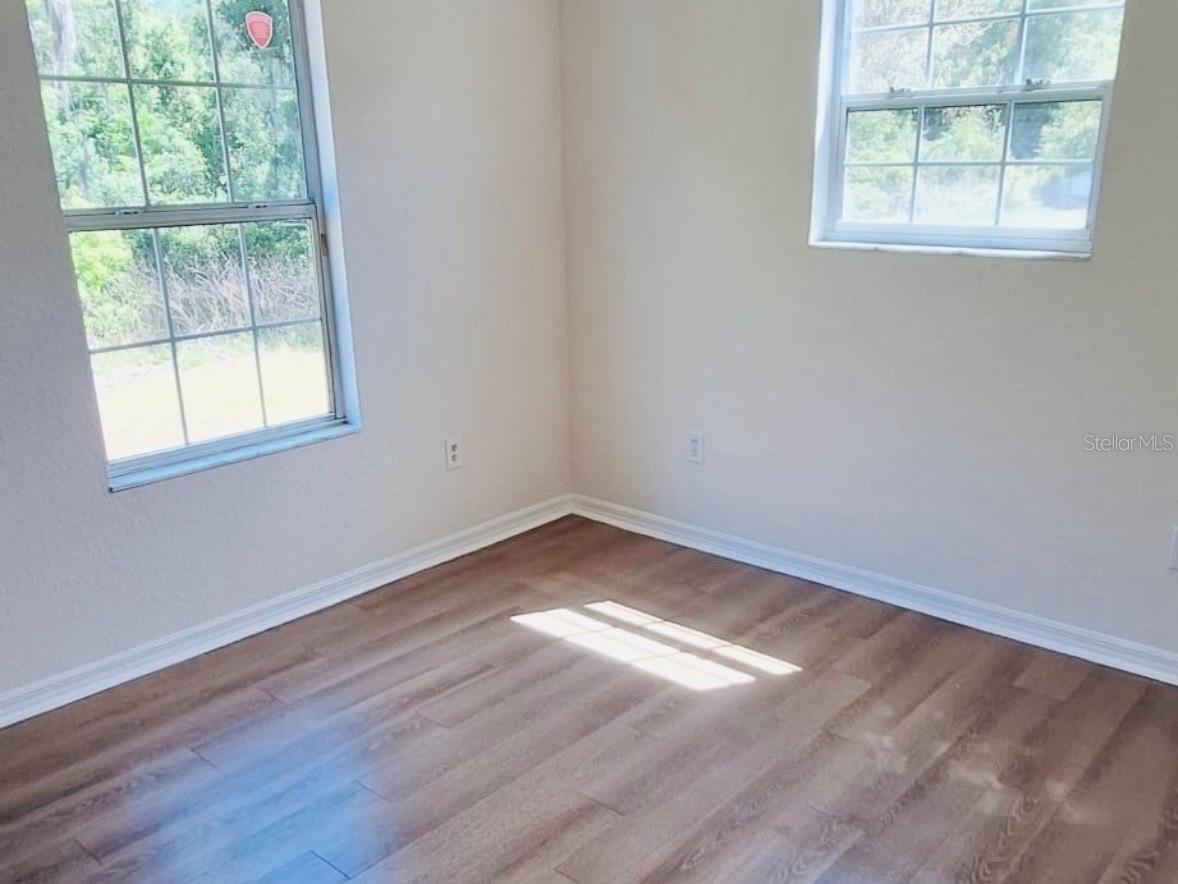 Image 18 of 19 For 305 31st Street