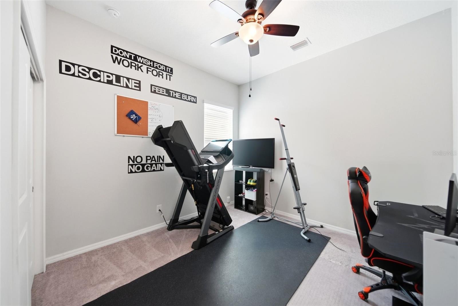 Image 14 of 36 For 947 Maypole Drive