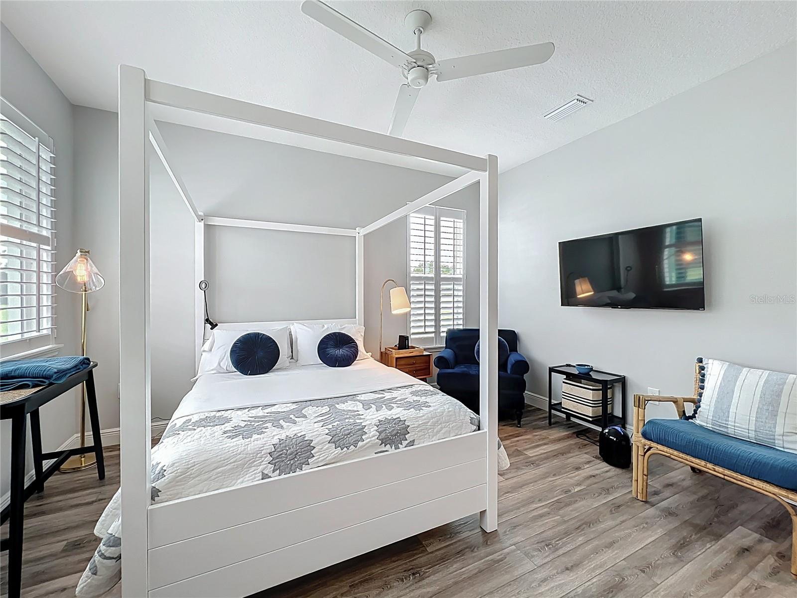 Image 34 of 67 For 10220 & 10224 Bay Lake Road