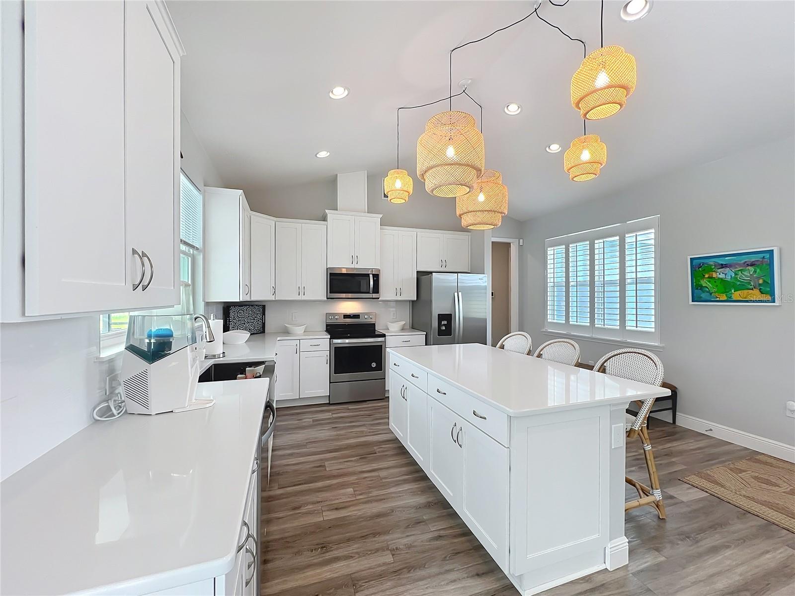 Image 50 of 67 For 10220 & 10224 Bay Lake Road