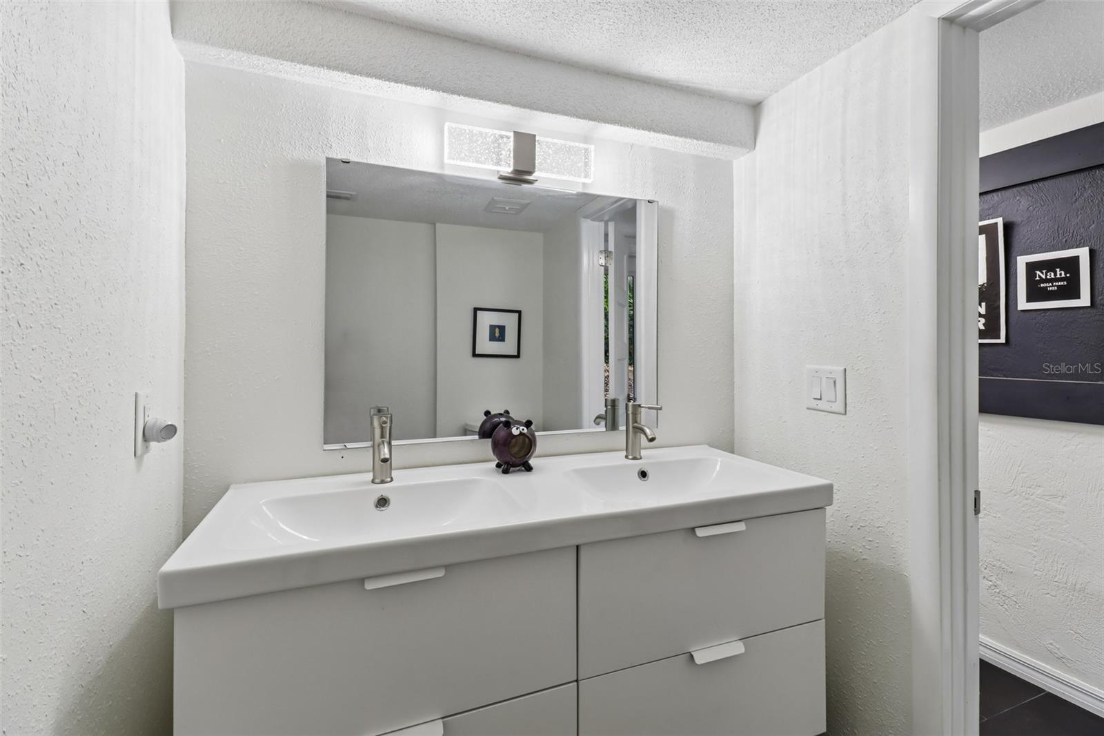 Image 30 of 36 For 77 N St Andrews Dr