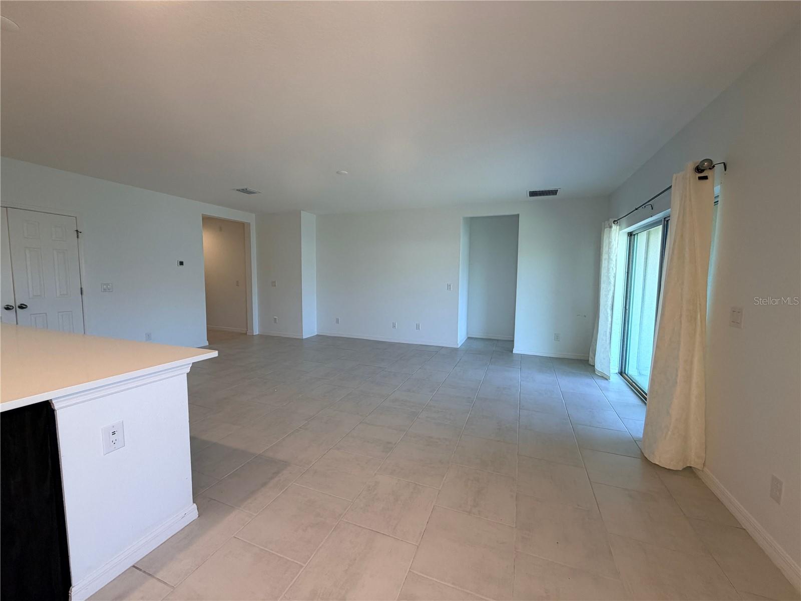 Image 8 of 44 For 4629 Bernard Boulevard