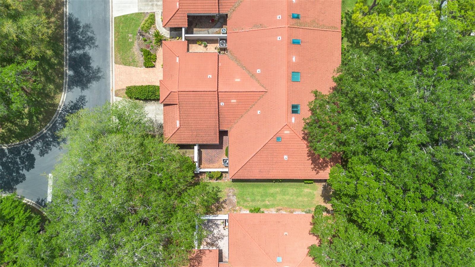 Image 11 of 79 For 7516 Chapelhill Drive