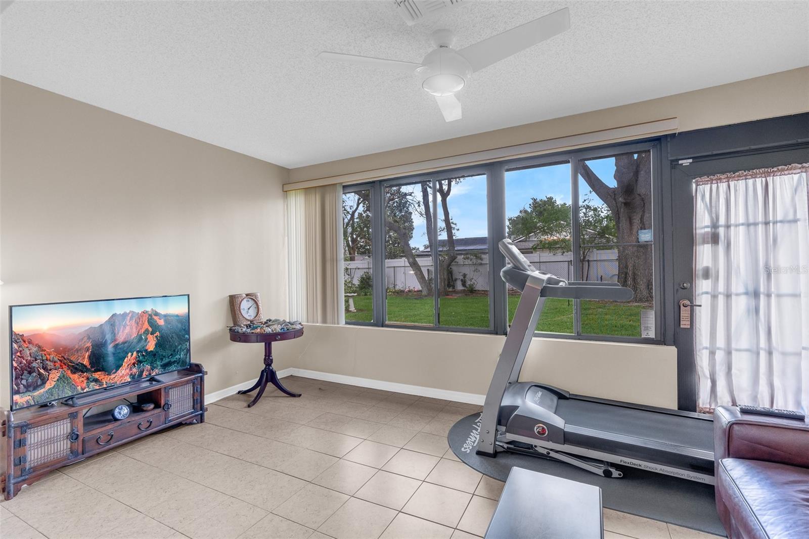 Image 38 of 79 For 7516 Chapelhill Drive