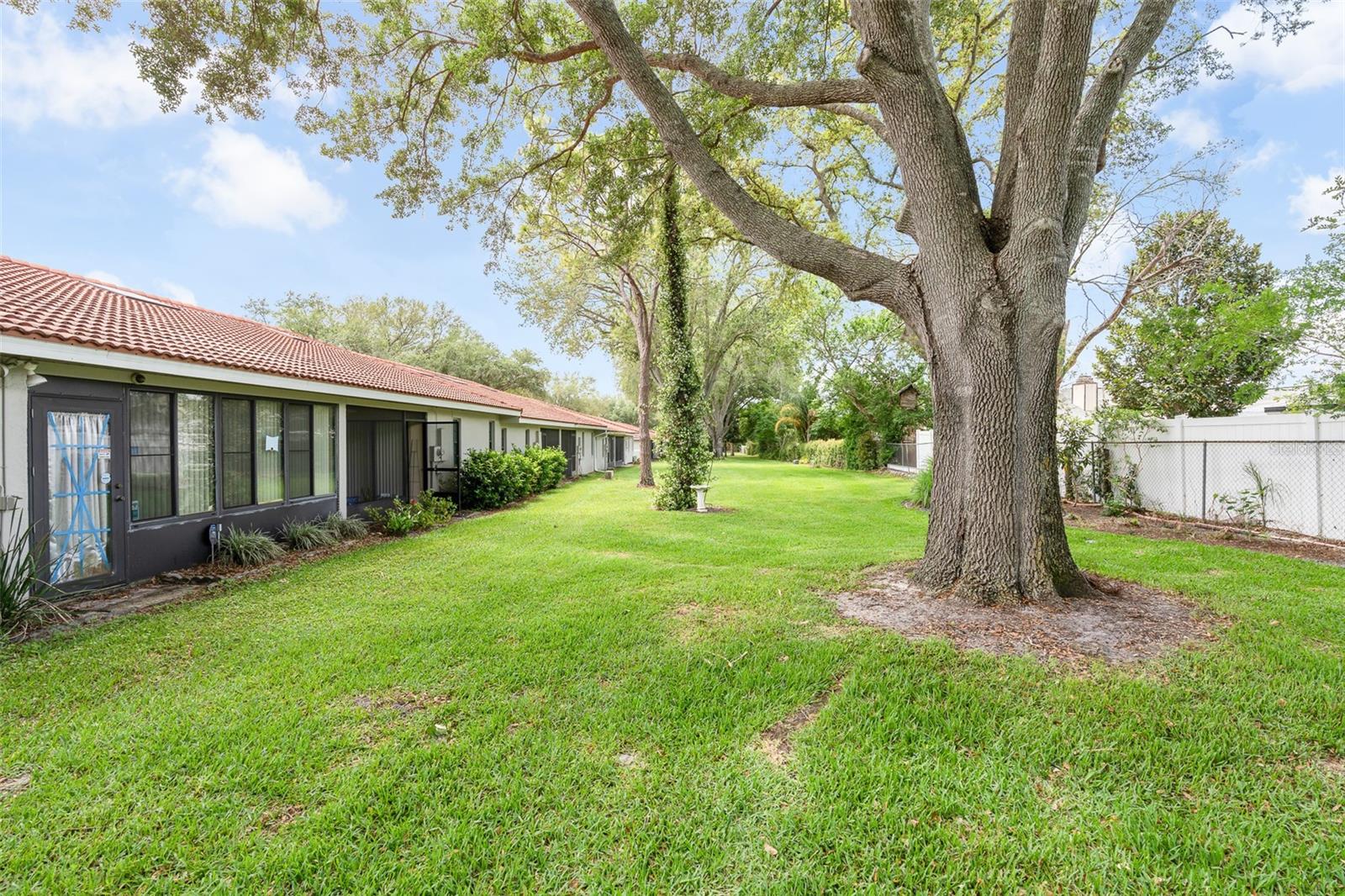 Image 4 of 79 For 7516 Chapelhill Drive