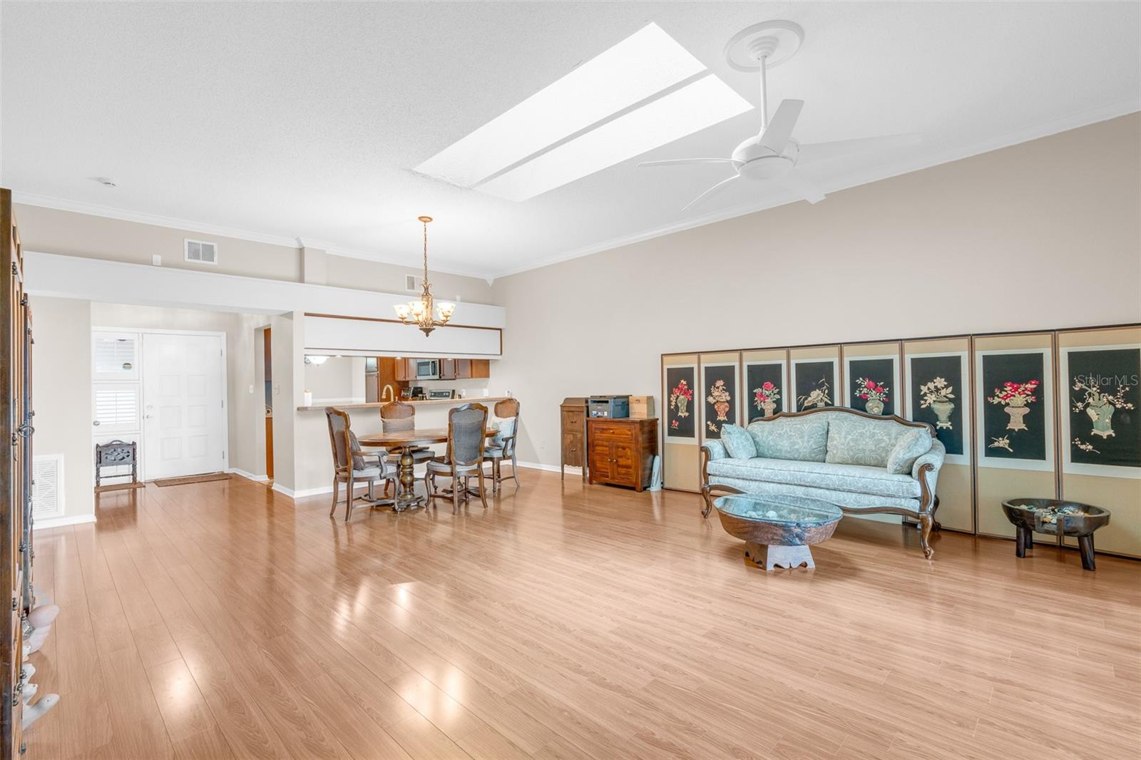 Image 41 of 79 For 7516 Chapelhill Drive