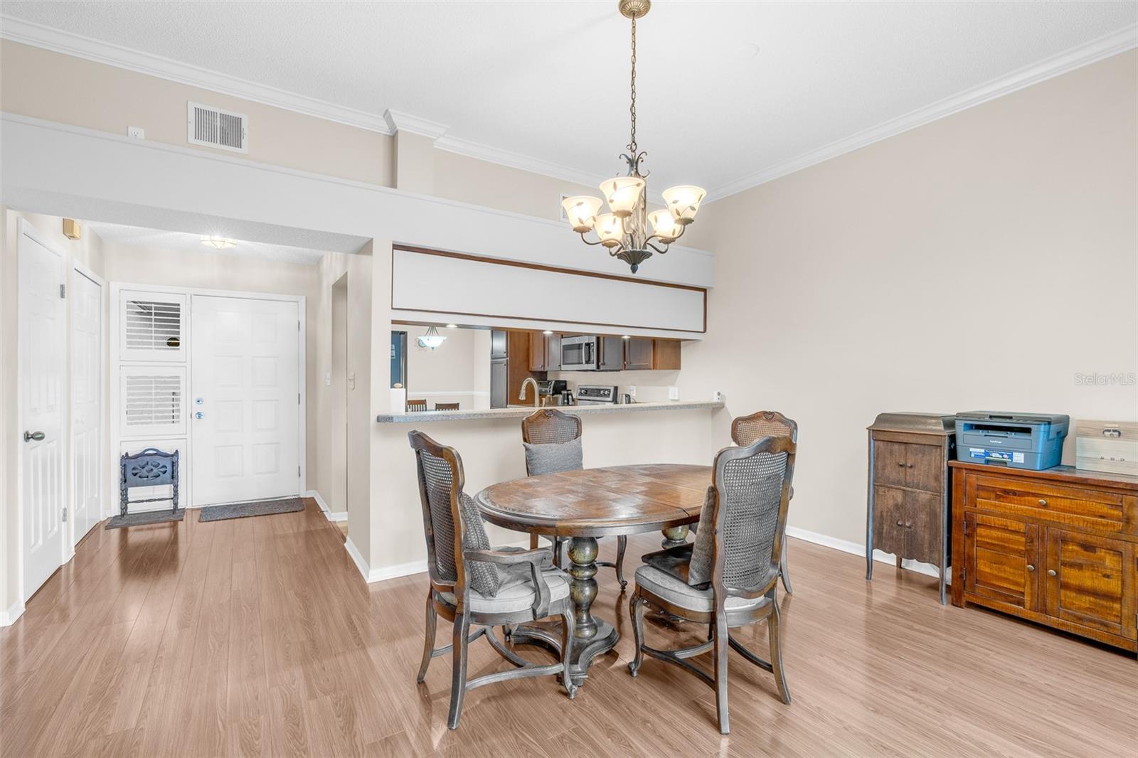 Image 42 of 79 For 7516 Chapelhill Drive