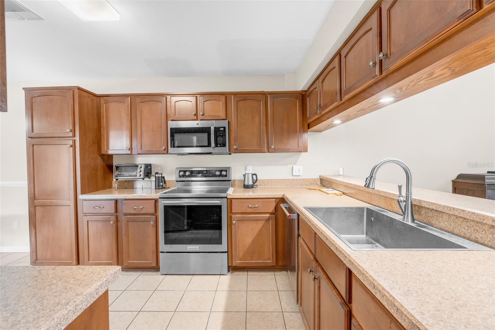 Image 45 of 79 For 7516 Chapelhill Drive