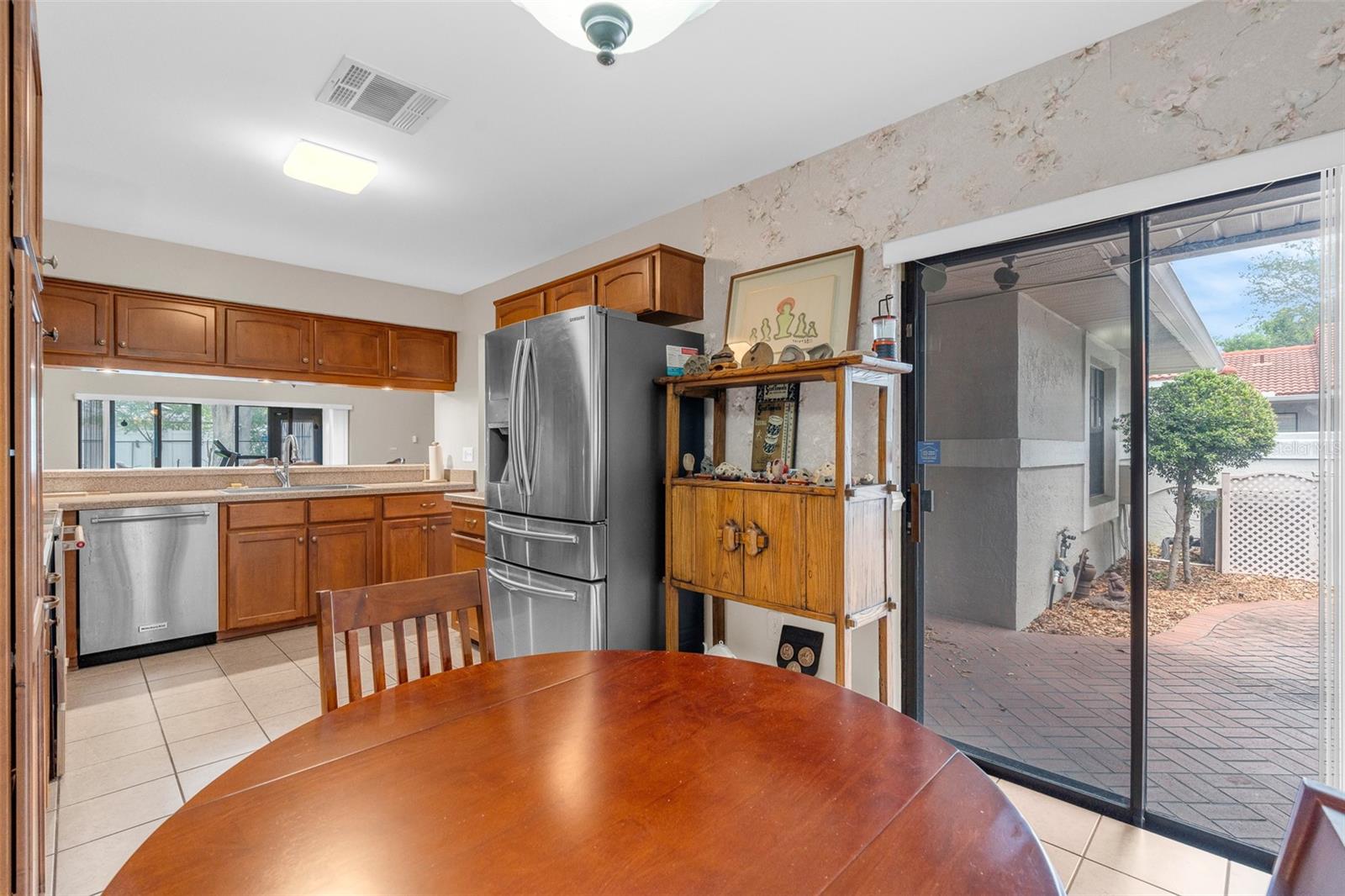 Image 50 of 79 For 7516 Chapelhill Drive