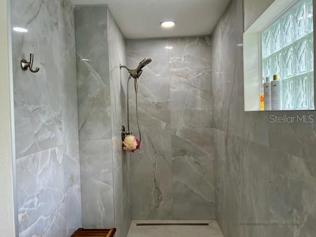 Image 20 of 38 For 3131 Lowndes Drive