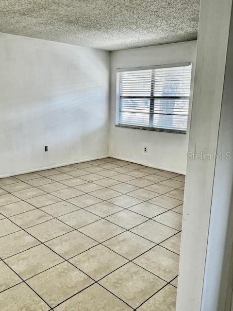 Image 15 of 20 For 3073 Pine Tree Avenue