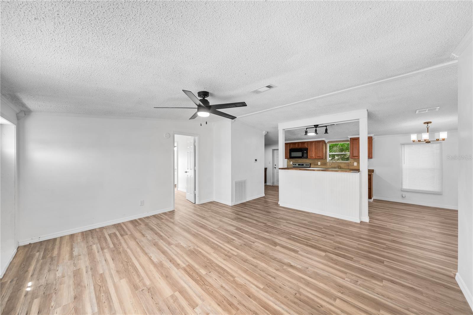 Image 18 of 37 For 9545 161st Street