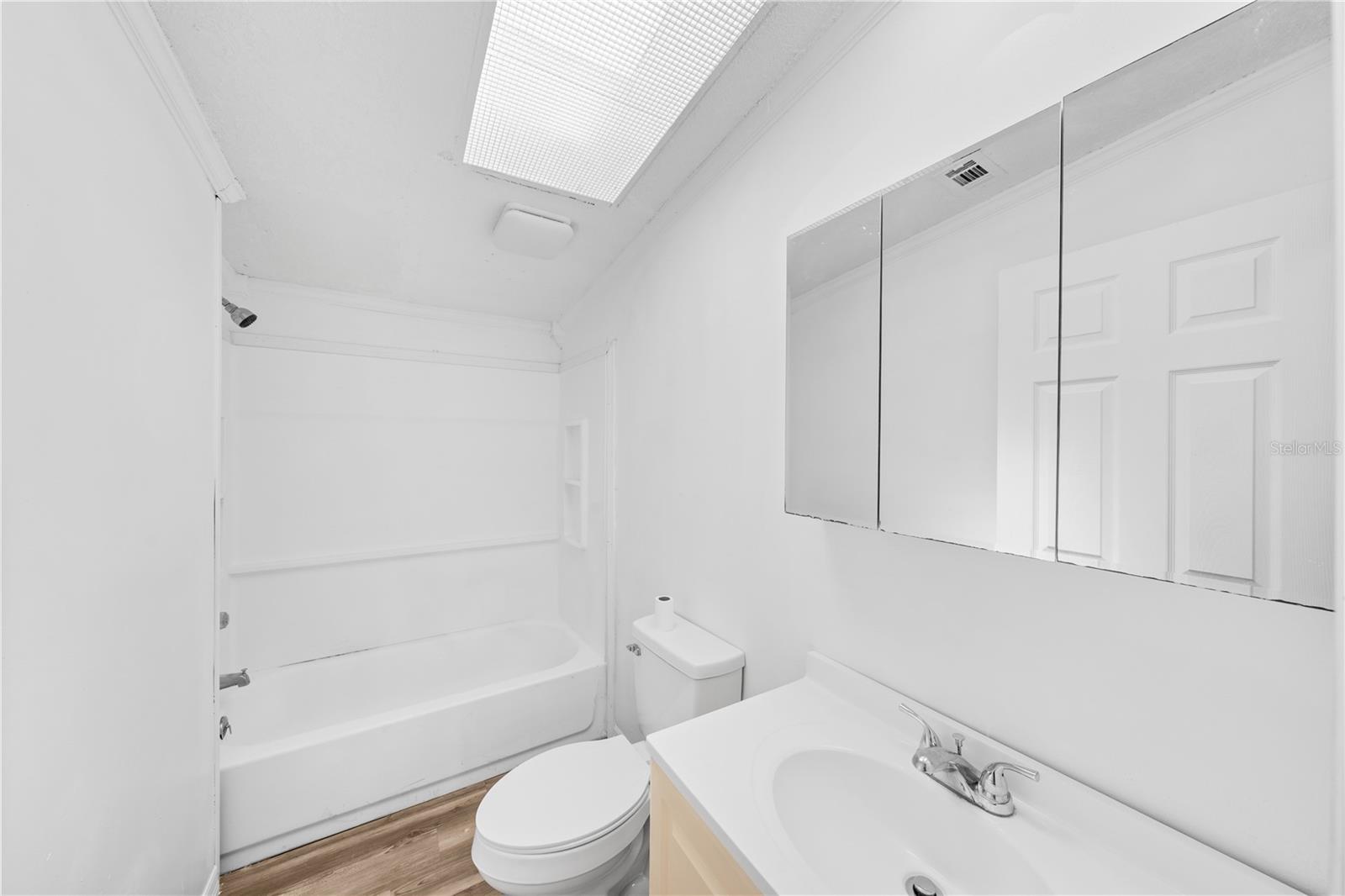 Image 20 of 37 For 9545 161st Street