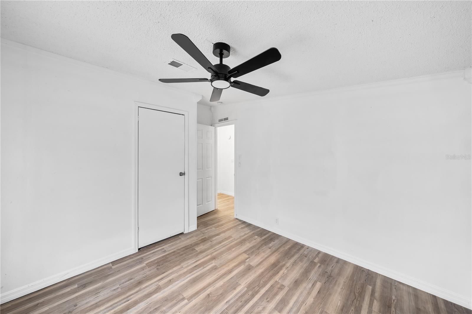 Image 23 of 37 For 9545 161st Street