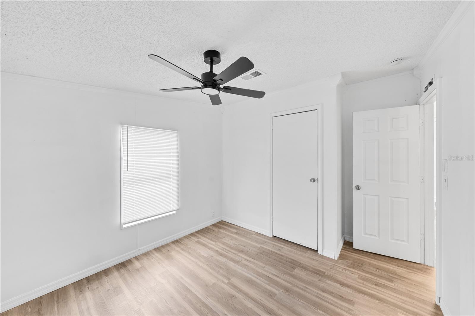 Image 25 of 37 For 9545 161st Street