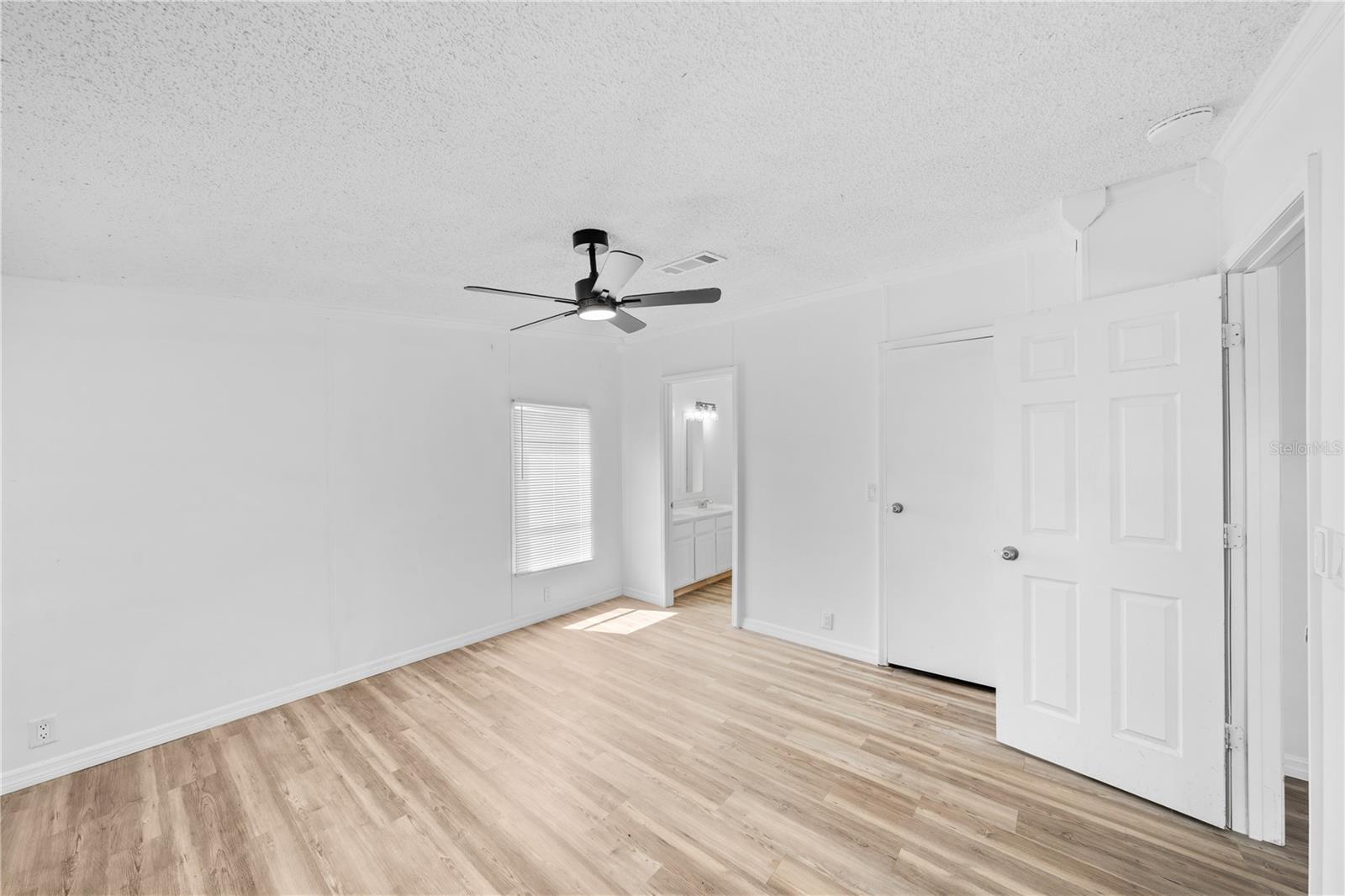 Image 30 of 37 For 9545 161st Street