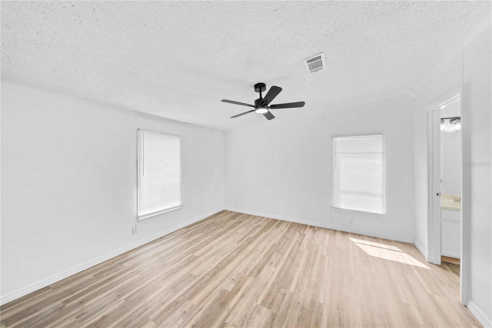 Image 31 of 37 For 9545 161st Street