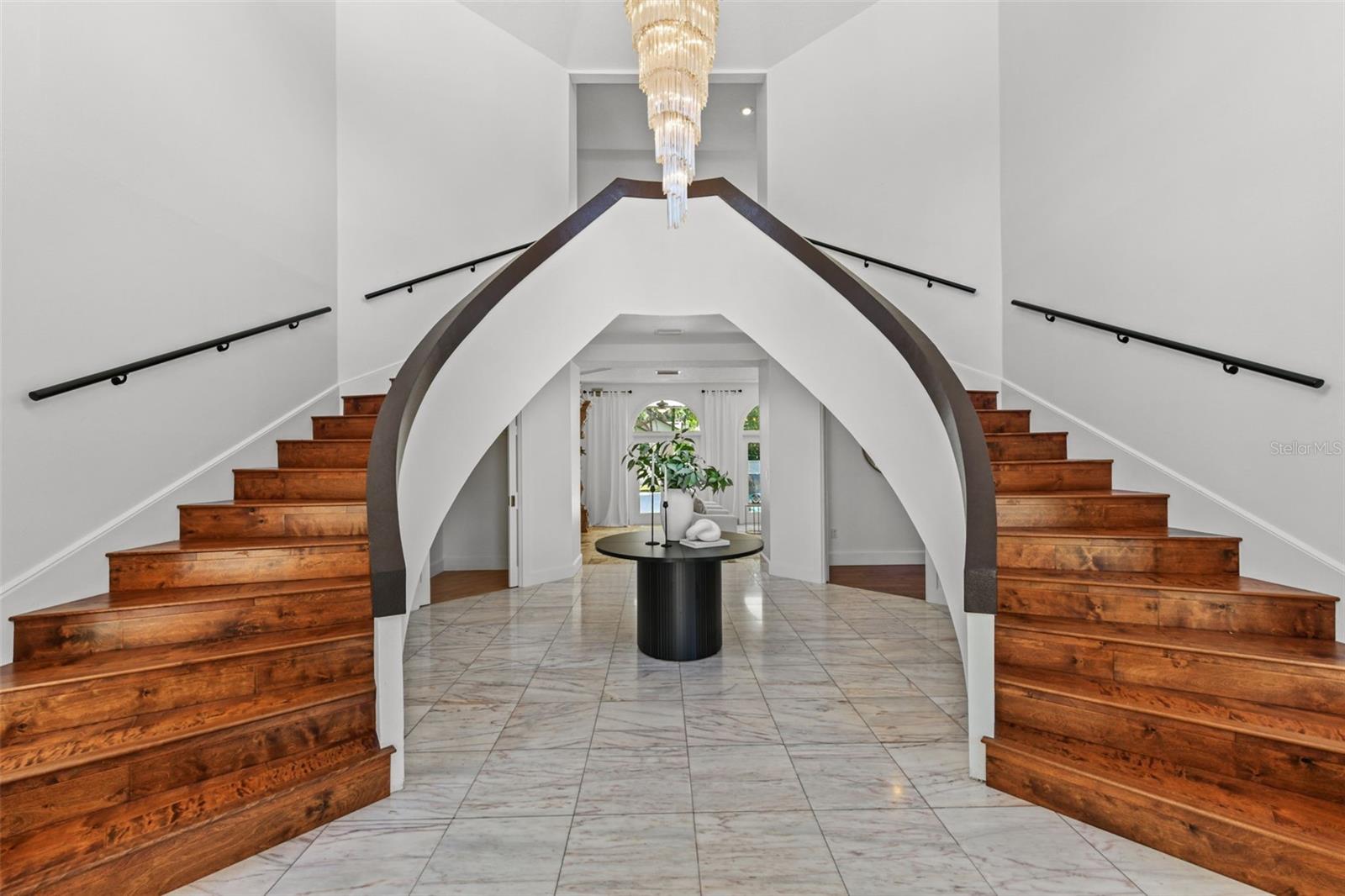 Image 11 of 100 For 2113 Silver Leaf Court