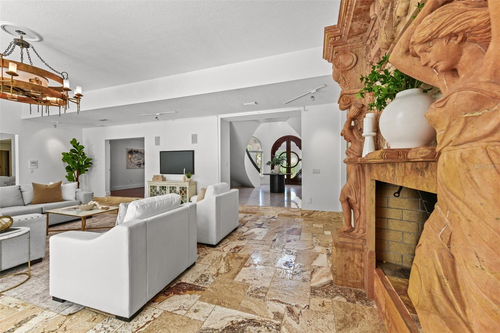 Image 12 of 100 For 2113 Silver Leaf Court