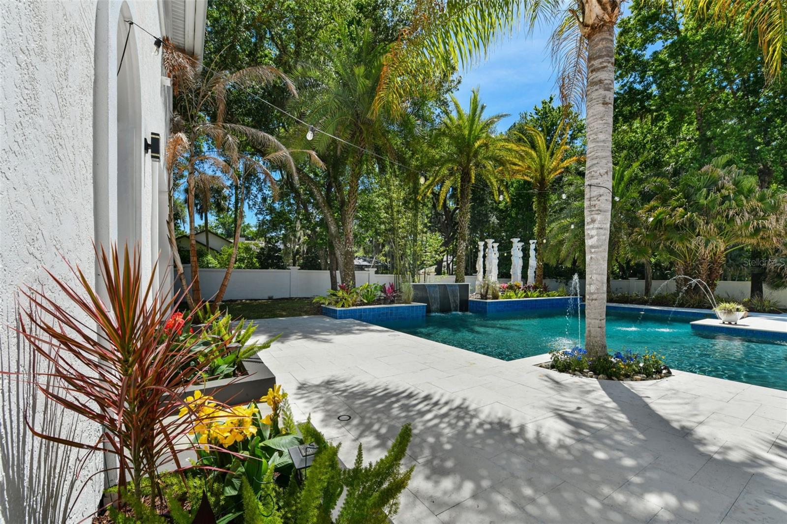 Image 24 of 100 For 2113 Silver Leaf Court