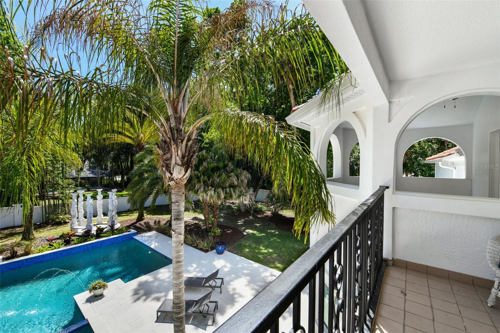 Image 37 of 100 For 2113 Silver Leaf Court