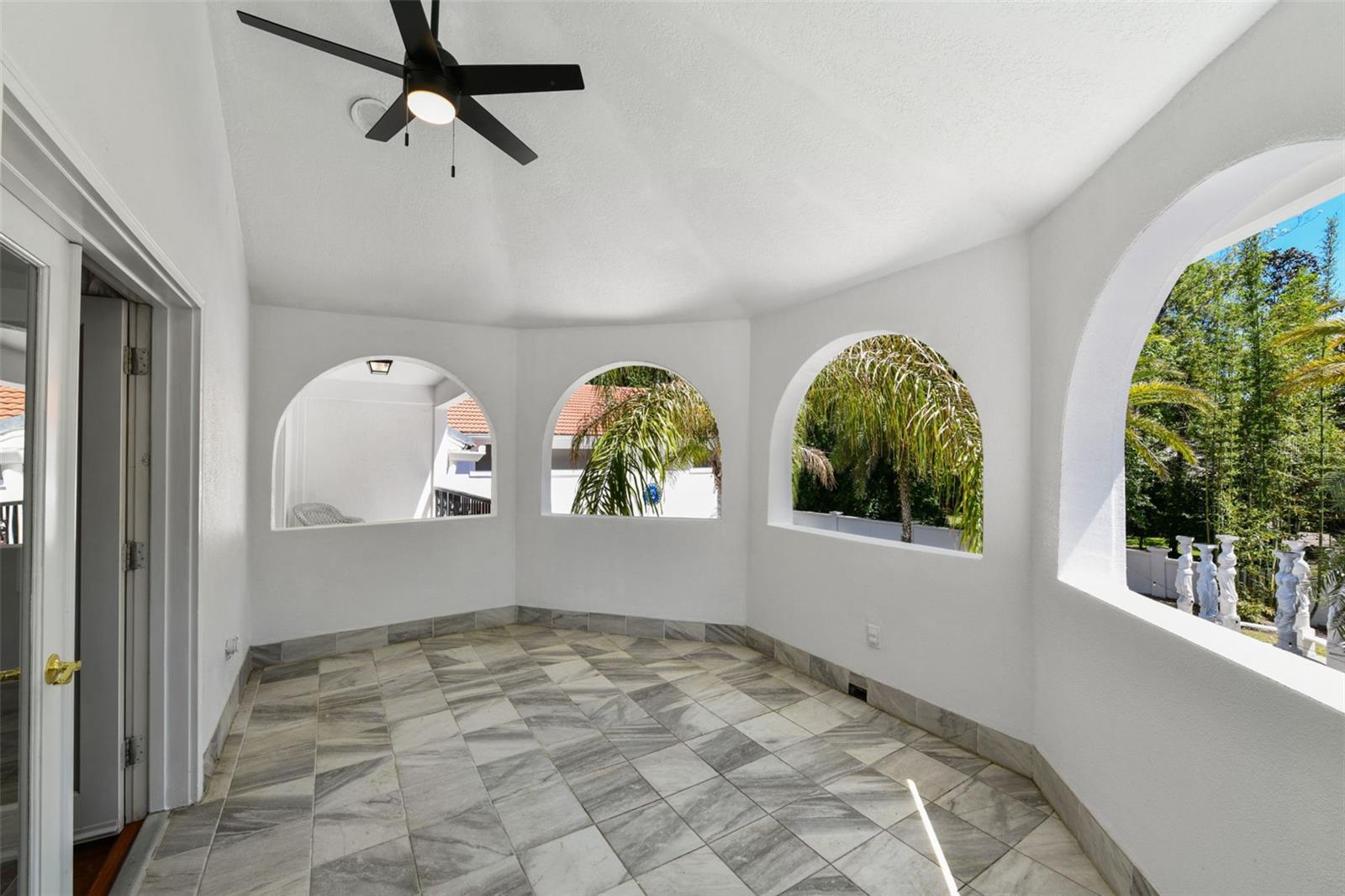 Image 38 of 100 For 2113 Silver Leaf Court