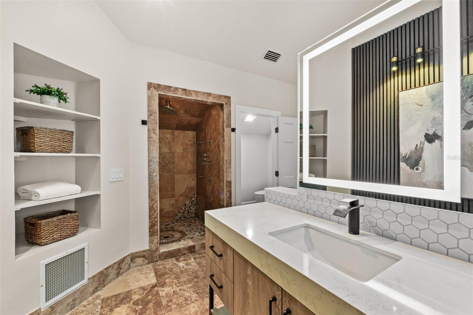 Image 42 of 100 For 2113 Silver Leaf Court