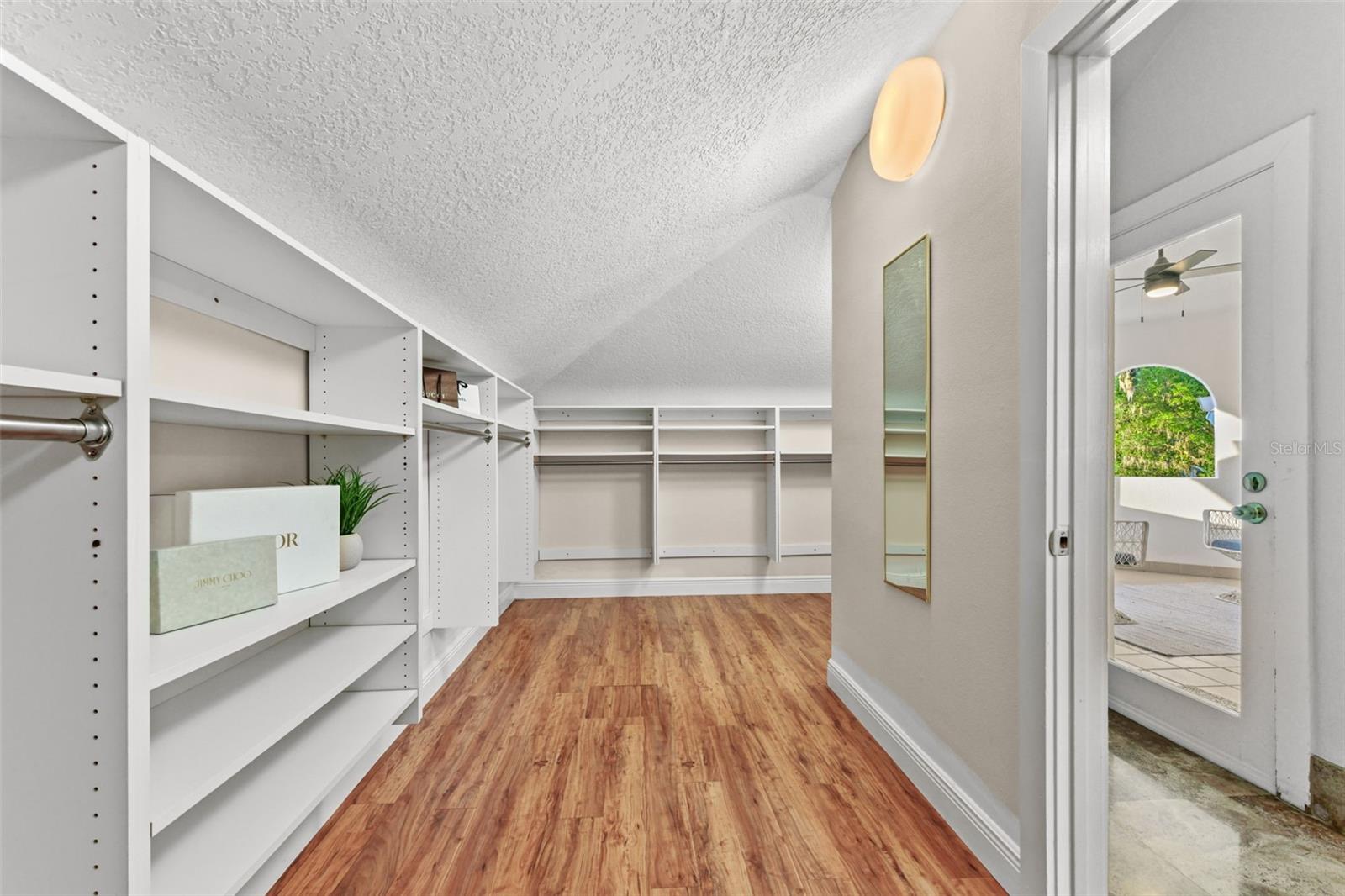 Image 44 of 100 For 2113 Silver Leaf Court