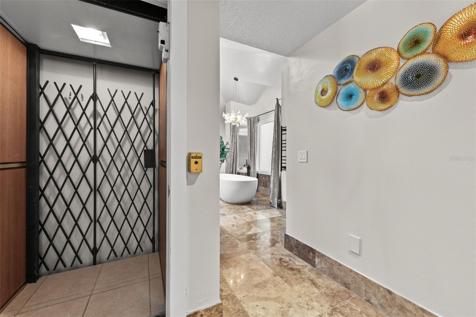 Image 47 of 100 For 2113 Silver Leaf Court