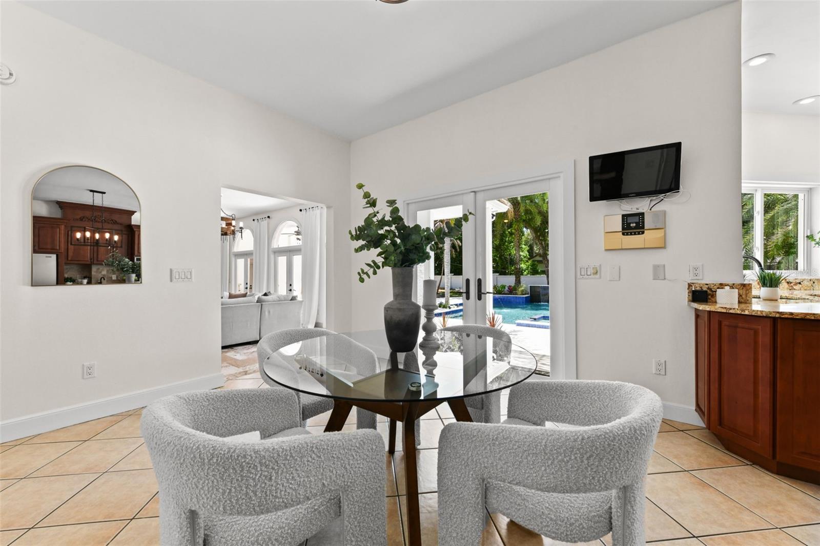 Image 48 of 100 For 2113 Silver Leaf Court