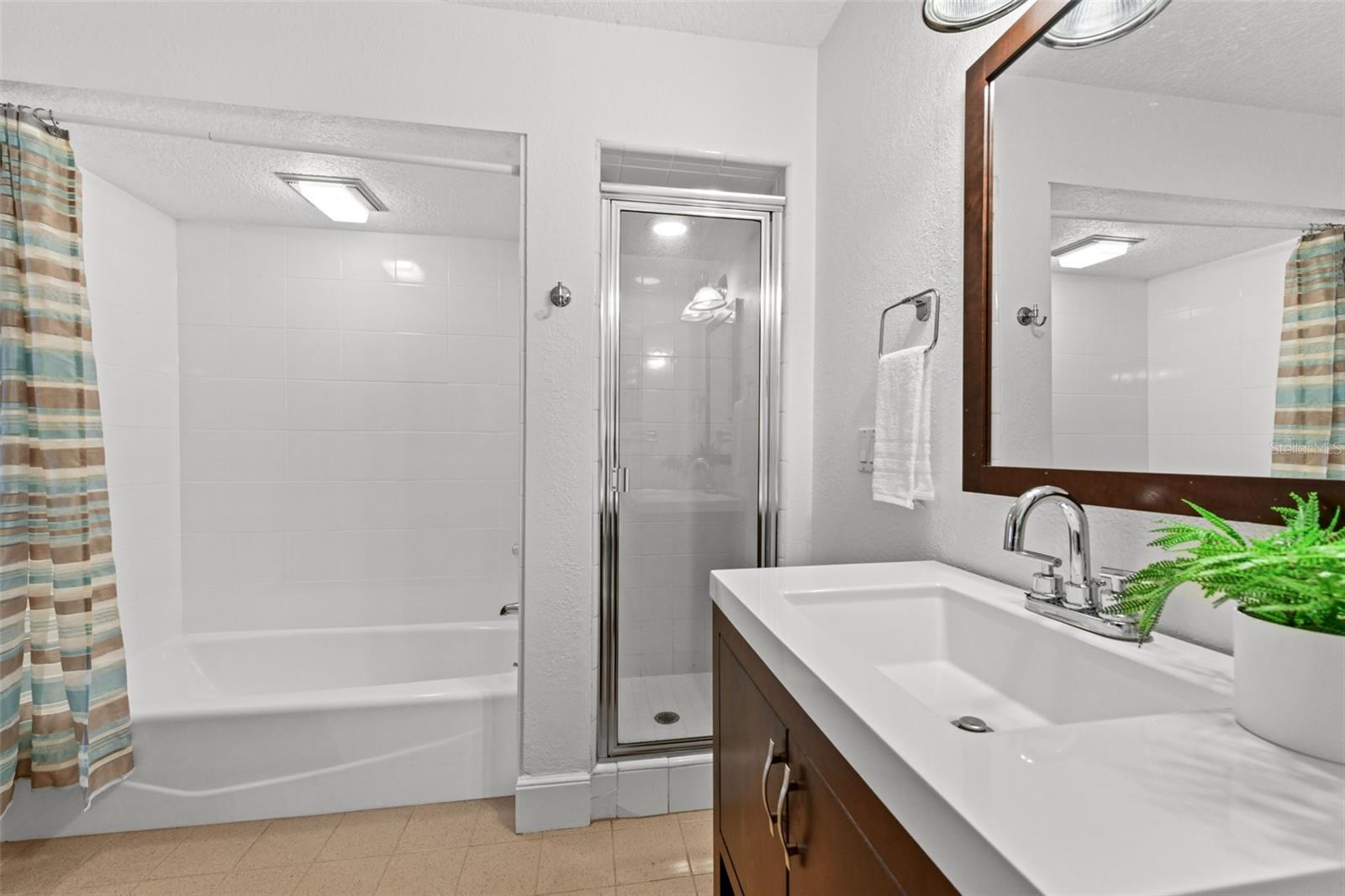 Image 59 of 100 For 2113 Silver Leaf Court