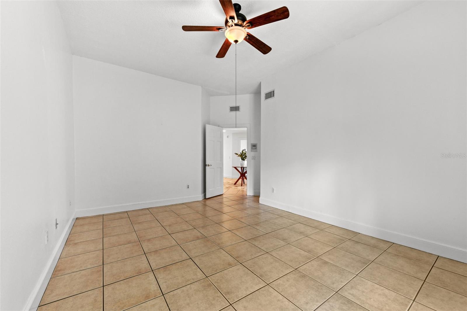 Image 65 of 100 For 2113 Silver Leaf Court