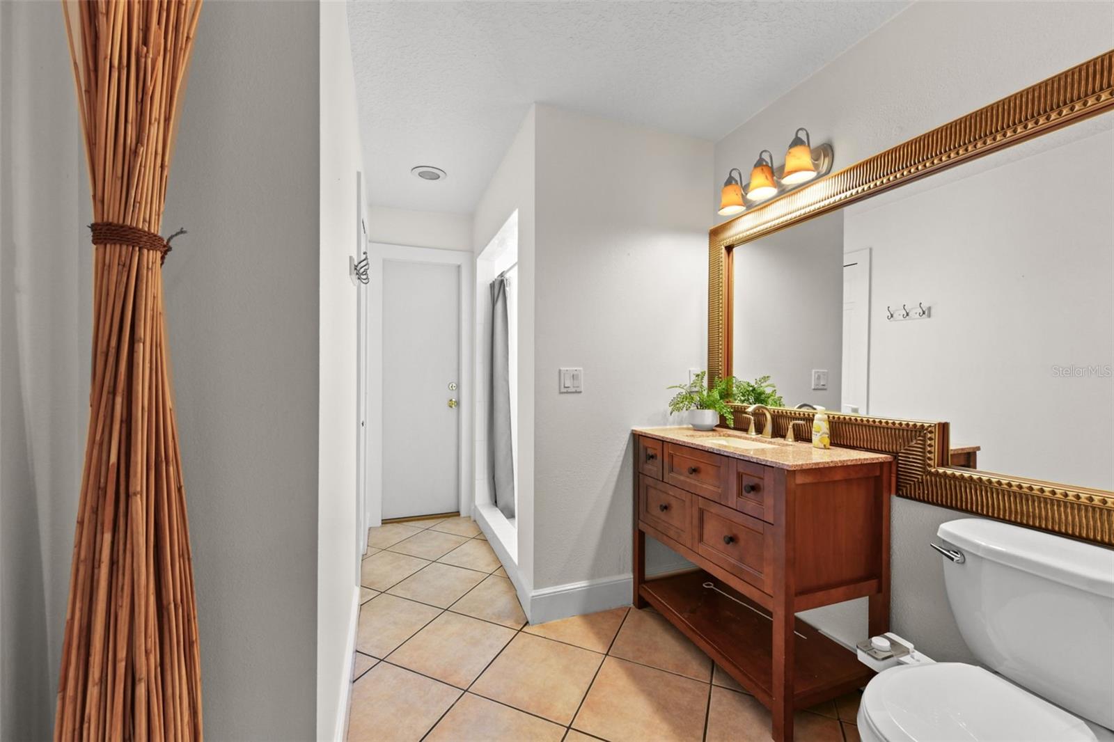 Image 68 of 100 For 2113 Silver Leaf Court