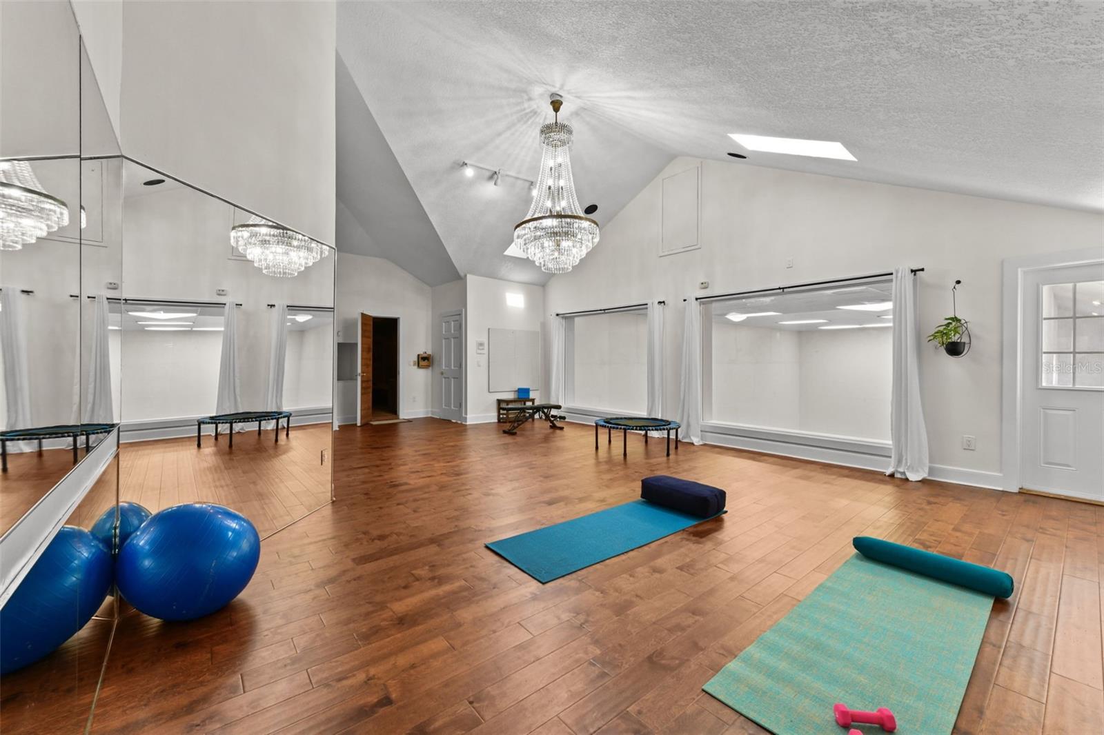 Image 75 of 100 For 2113 Silver Leaf Court