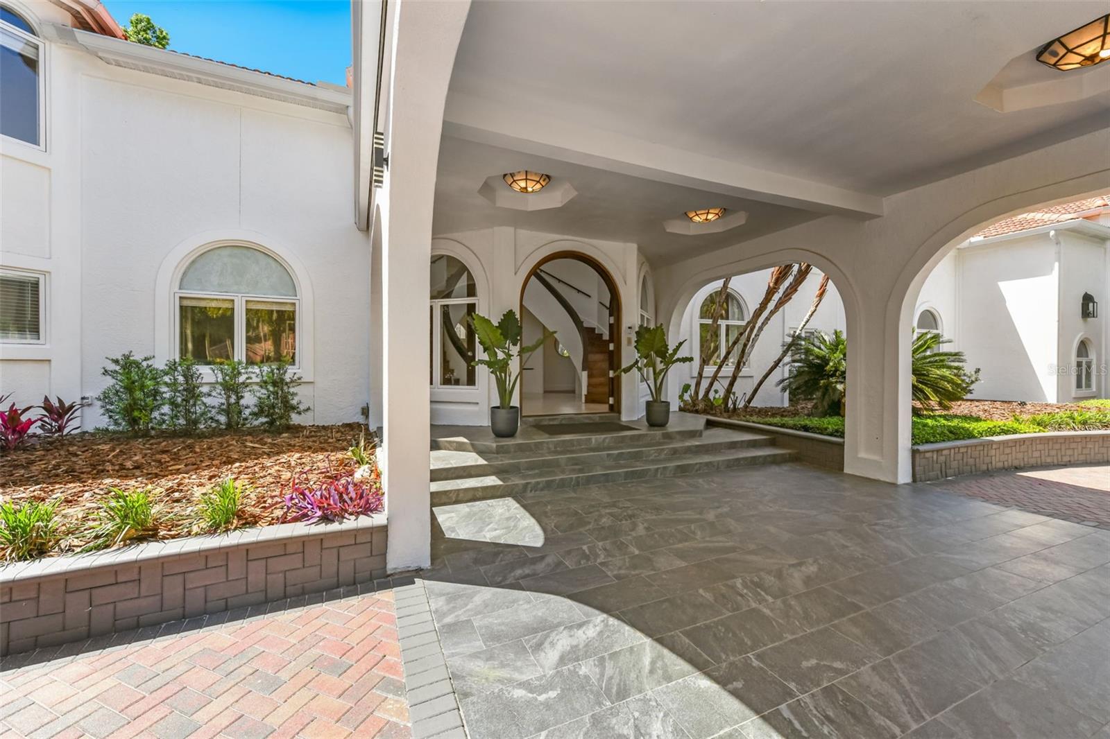 Image 9 of 100 For 2113 Silver Leaf Court