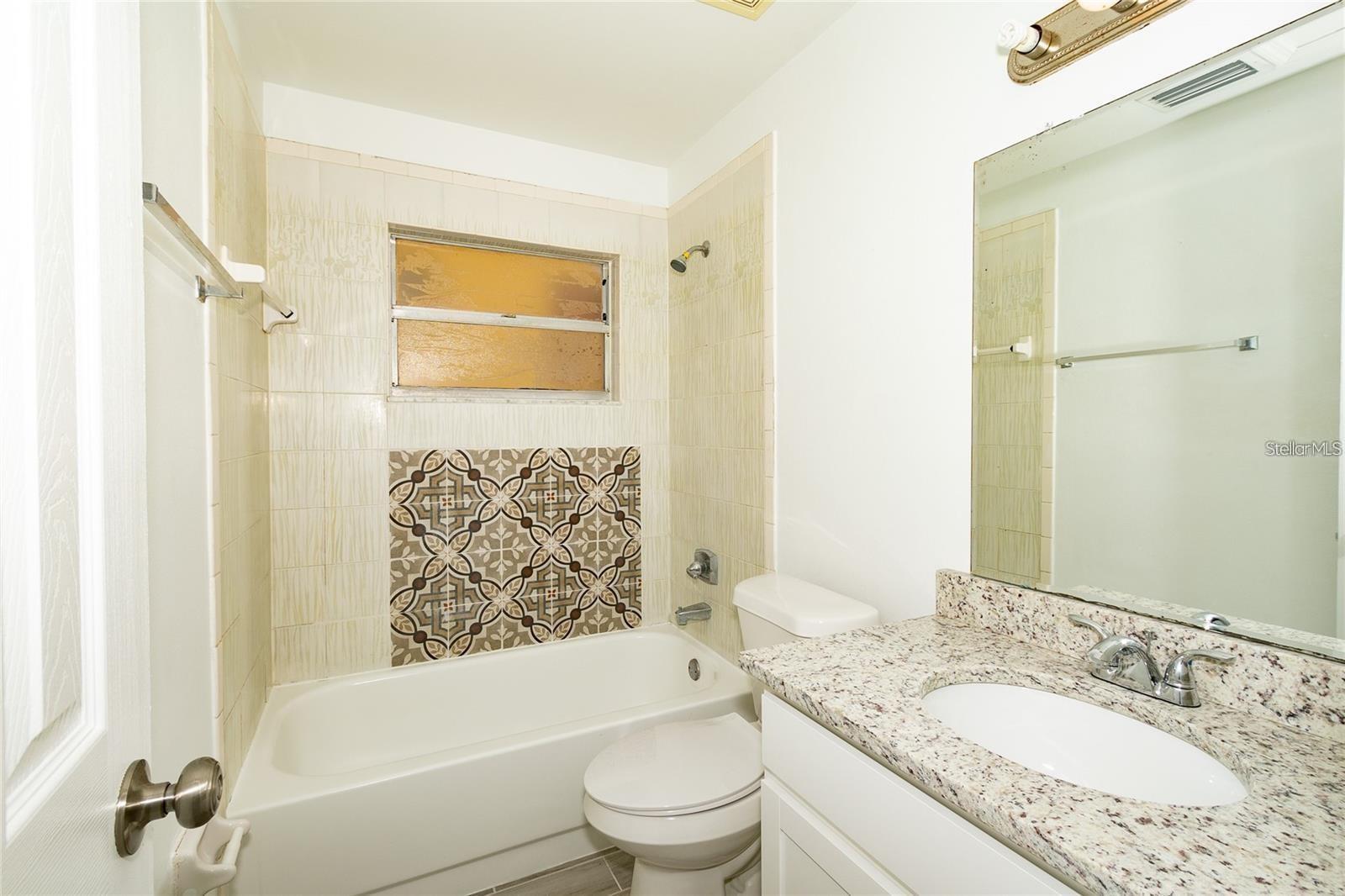 Image 15 of 19 For 1267 Woodman Way