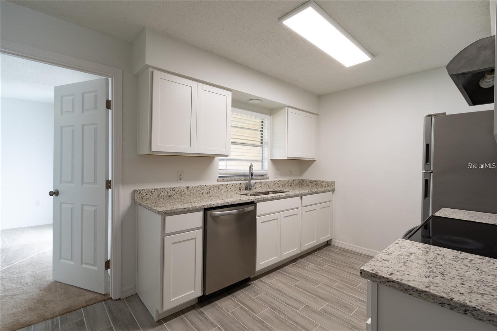 Image 8 of 19 For 1267 Woodman Way