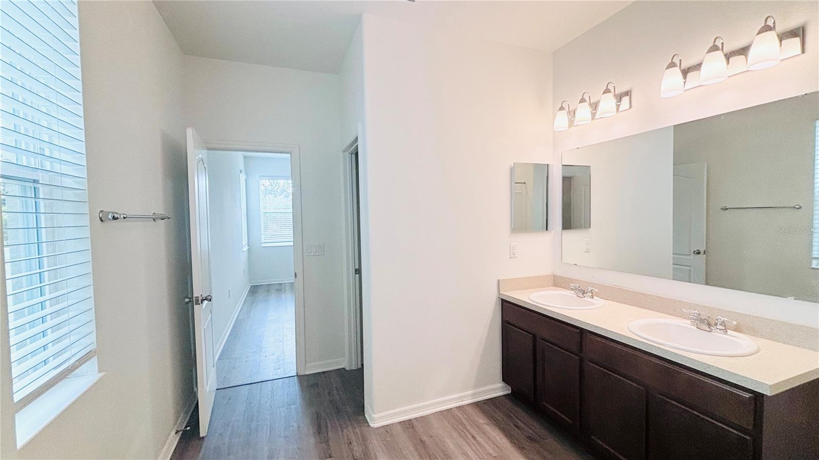 Image 19 of 31 For 557 Scott Lake Creek Lane